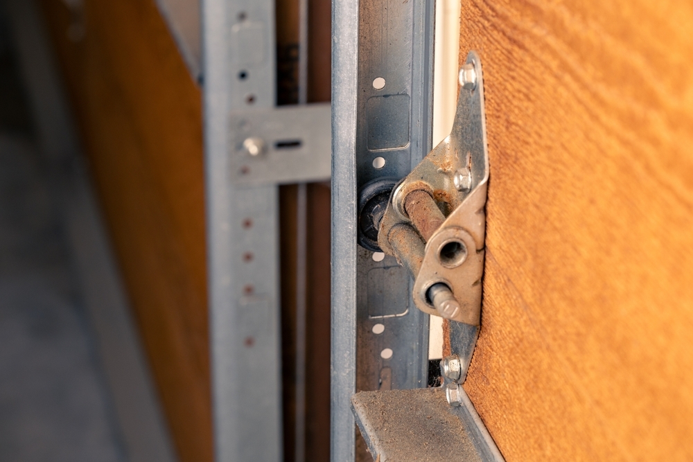 common garage door problems